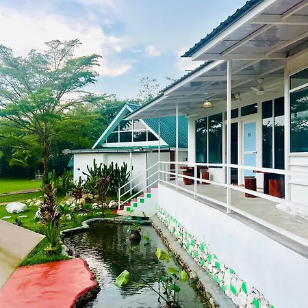 Kasih Sayang Farmstay山下人家 Kluang Exterior photo