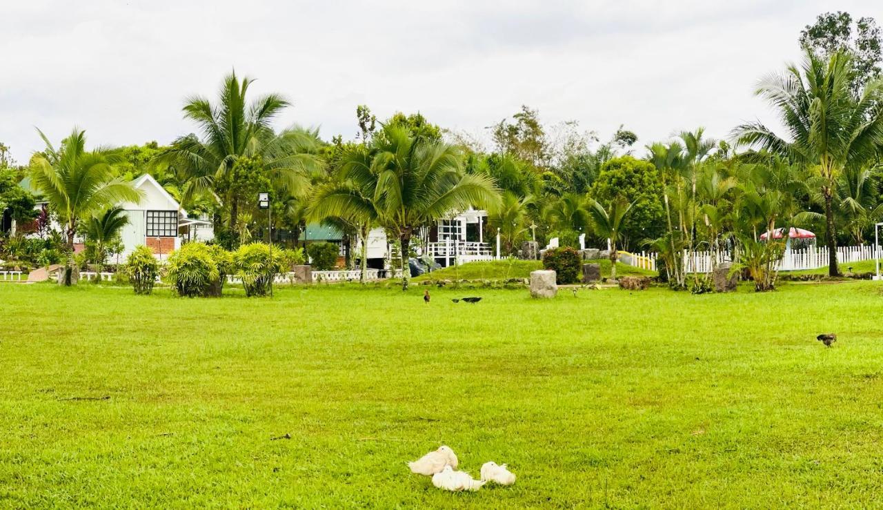 Kasih Sayang Farmstay山下人家 Kluang